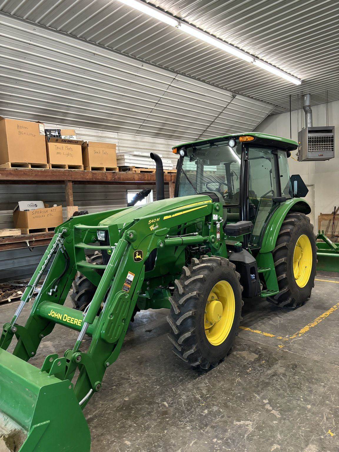 2022 John Deere 5100E