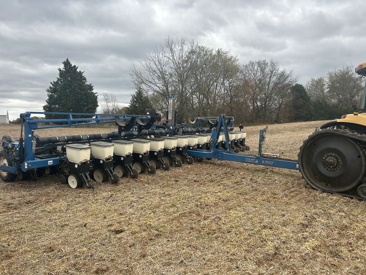 2009 Kinze 3600 Image