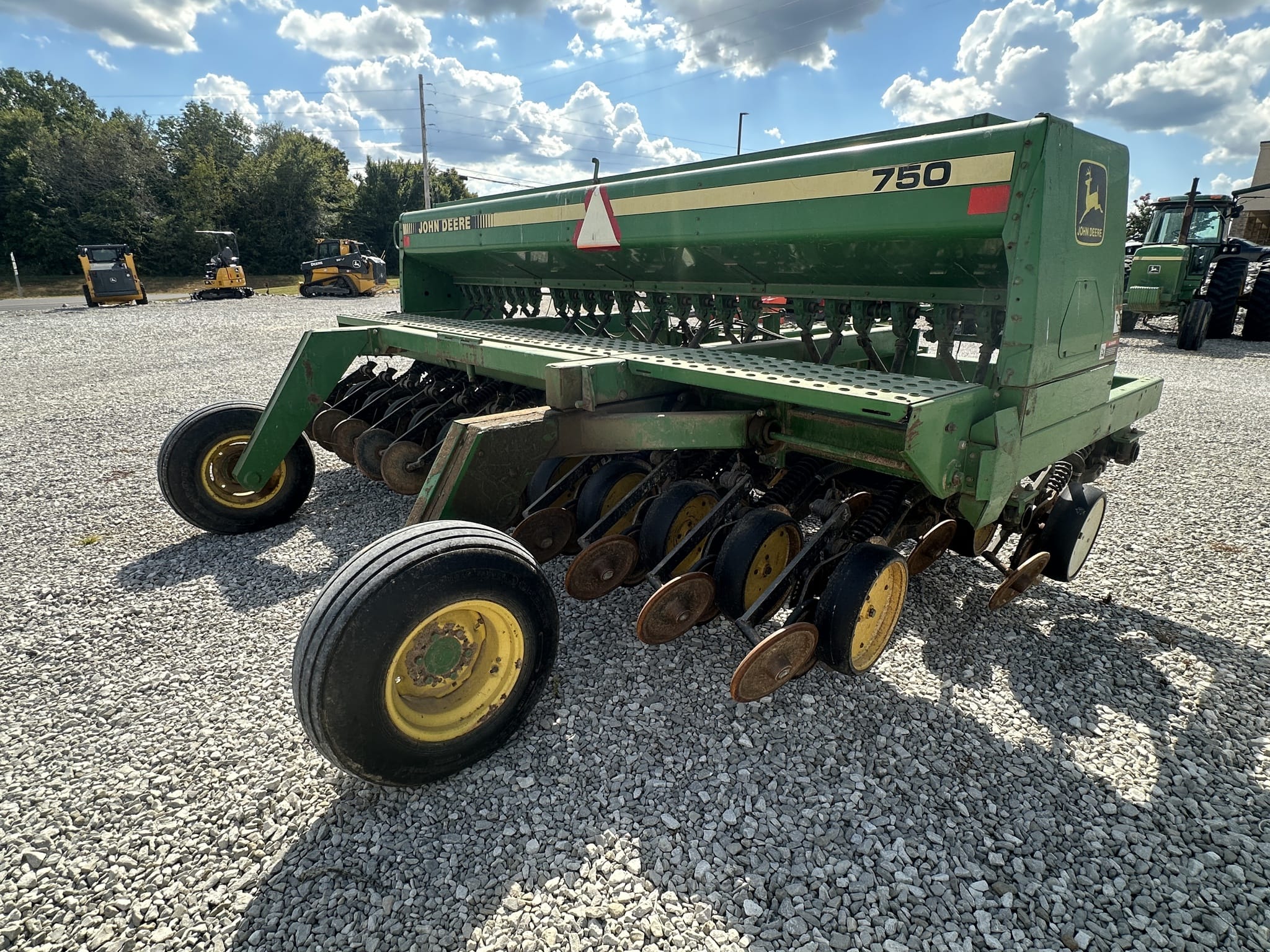 1994 John Deere 750 Image