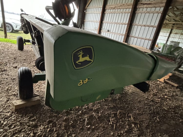 2001 John Deere 893 Image