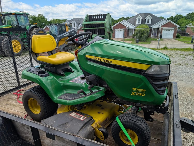 2022 John Deere X330 Image