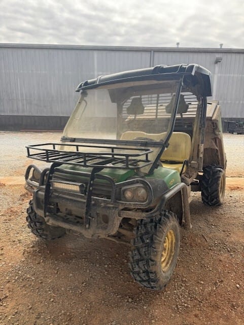 2011 John Deere XUV 825I GREEN Image