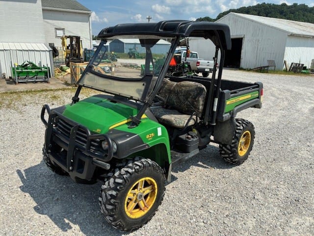 2012 John Deere XUV 825I GREEN Image