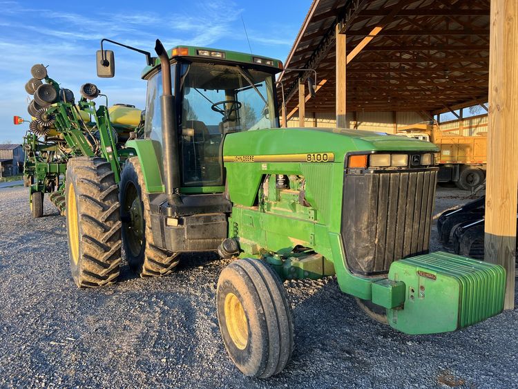 1996 John Deere 8100