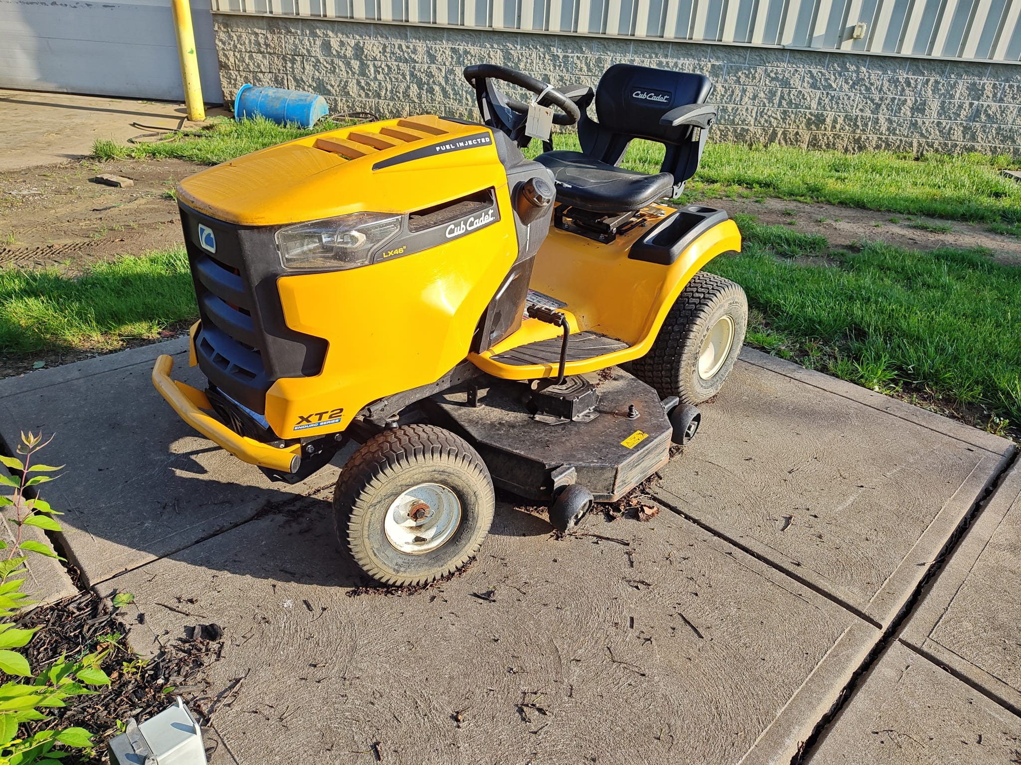 Cub Cadet LX46 EFI Image