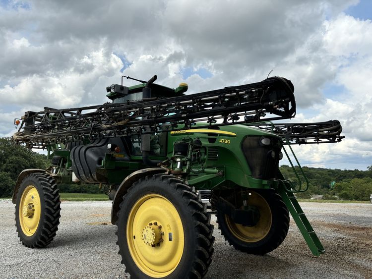 2013 John Deere 4730