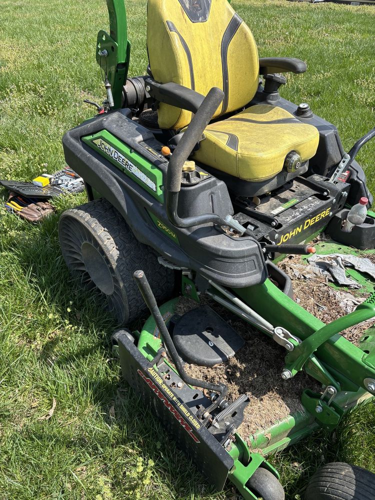 2019 John Deere Z950M Image