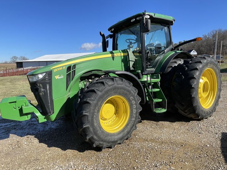 2014 John Deere 8335R Image