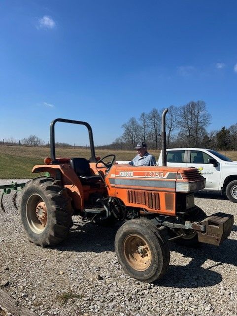 1988 Kubota L3750