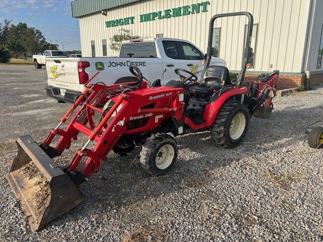 2017 Branson 2400 Image
