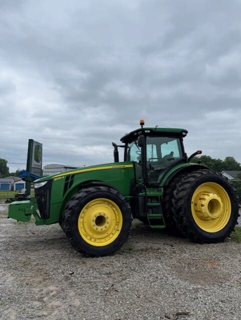 2012 John Deere 8285R Image