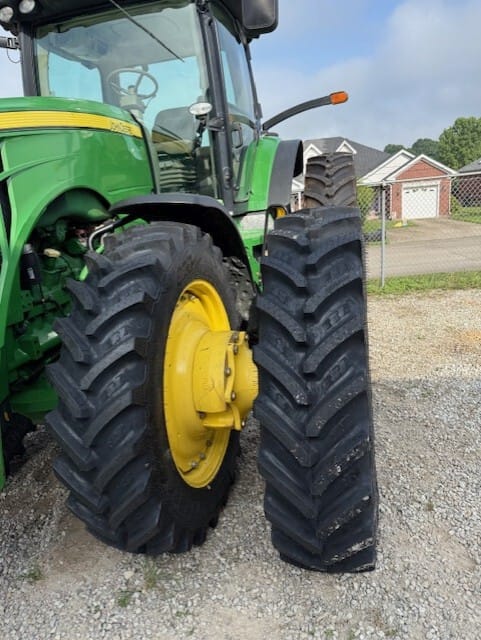 2012 John Deere 8285R Image