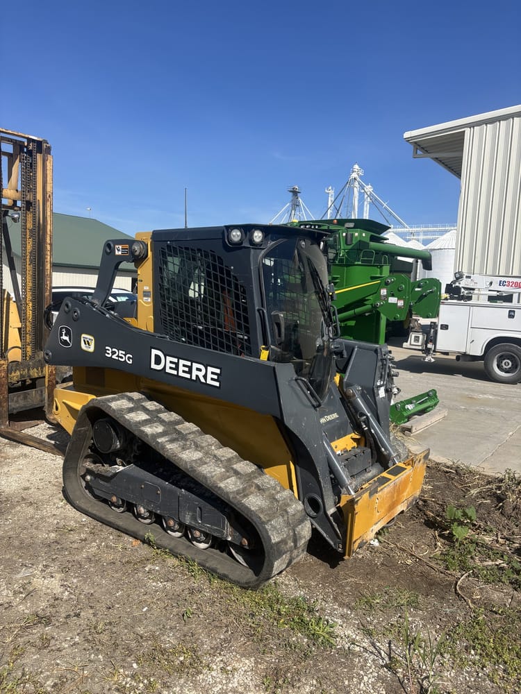 2019 John Deere 325G Image
