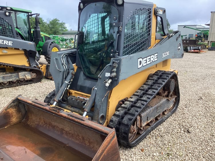 2013 John Deere 323E Image