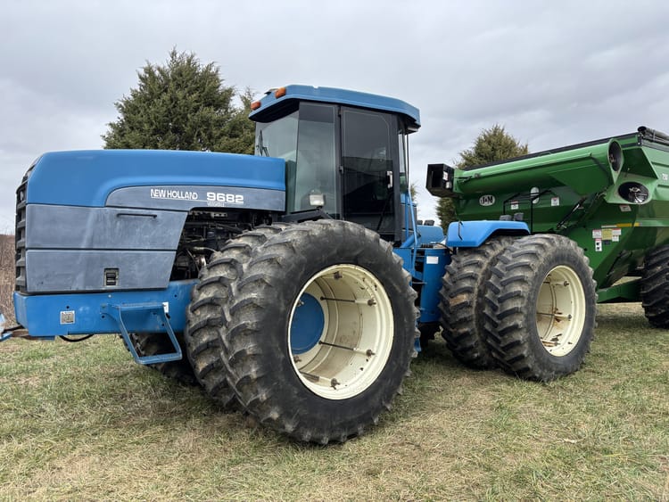 1997 New Holland 9682 Image