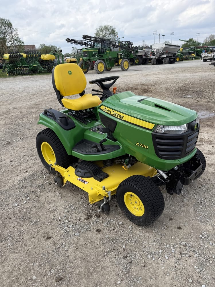 2022 John Deere X730 Image