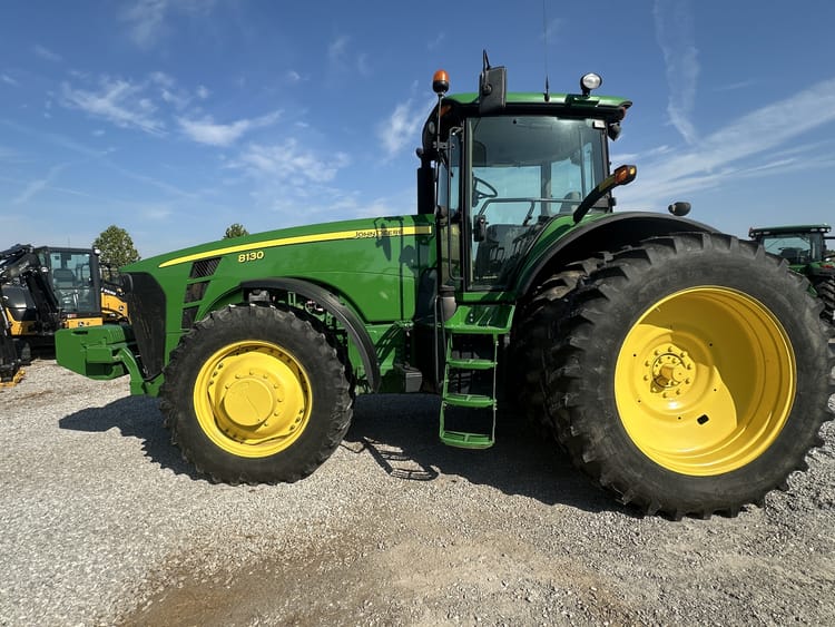 2008 John Deere 8130 Image