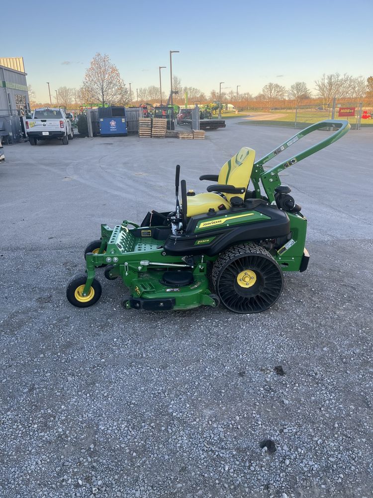 2023 John Deere Z930M Image