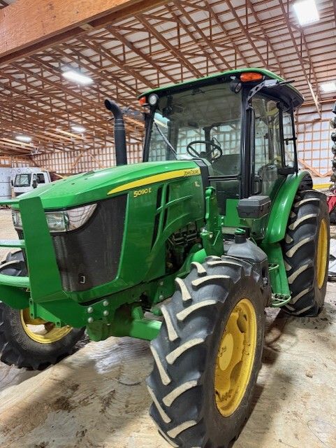 2021 John Deere 5090E