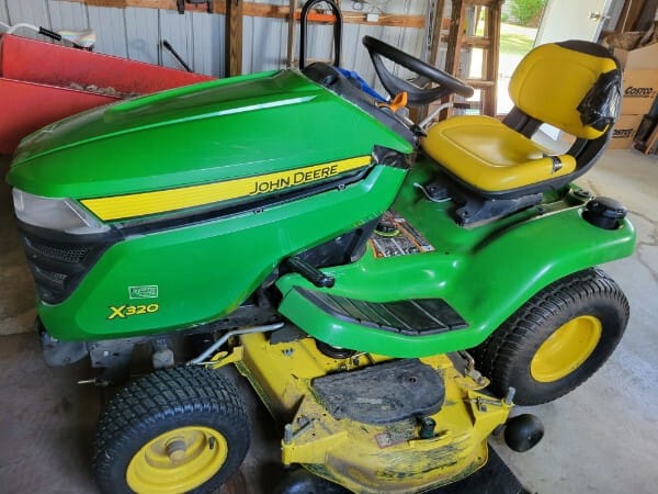 2014 John Deere X320 Image