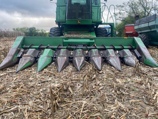 1979 John Deere 843 Image