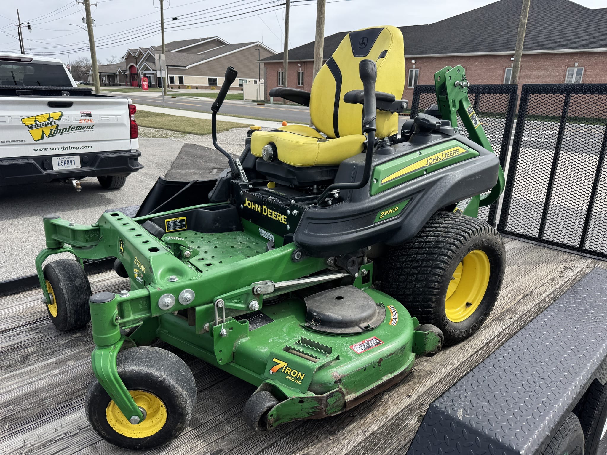 2021 John Deere Z930R Image
