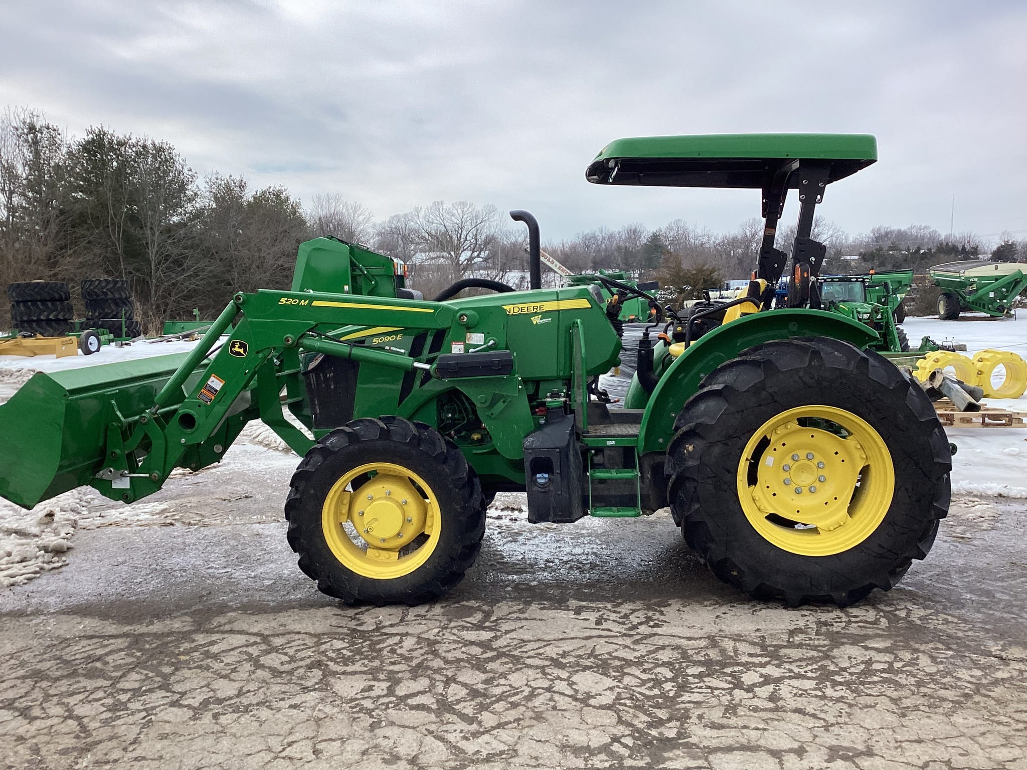 2022 John Deere 5090E Image