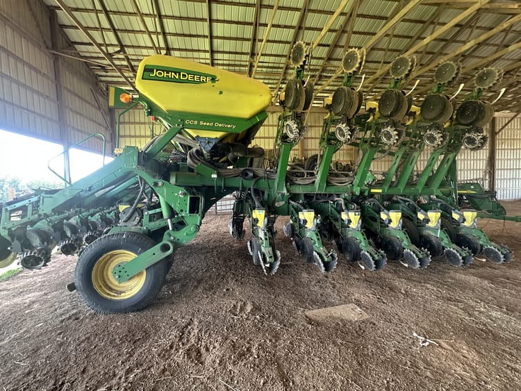2007 John Deere 1790 Image