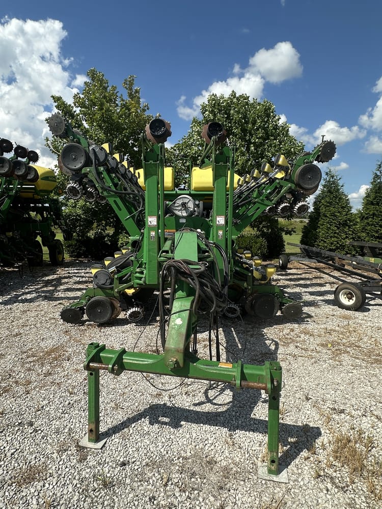 2007 John Deere 1790 Image