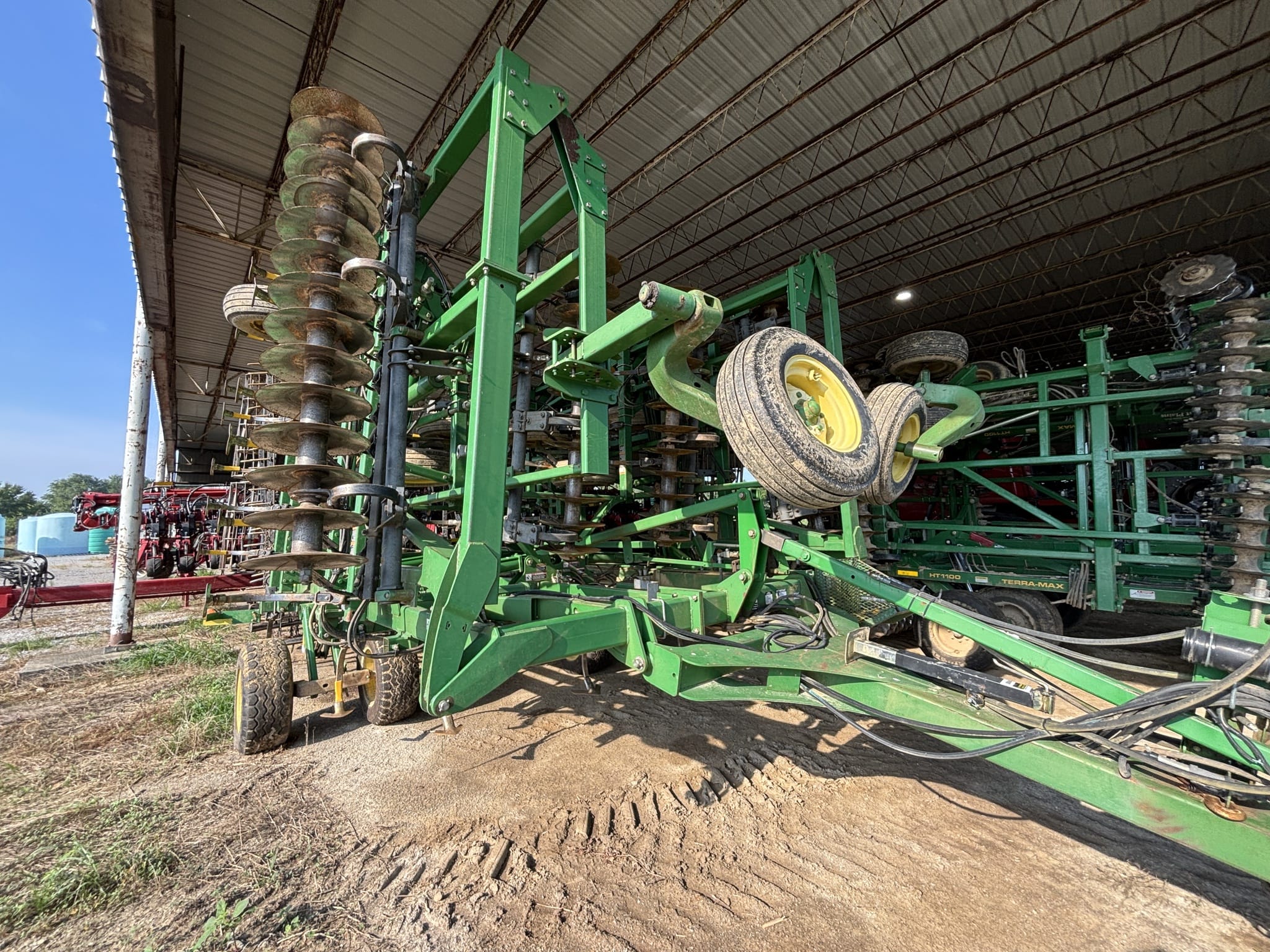 2008 John Deere 2310 Image