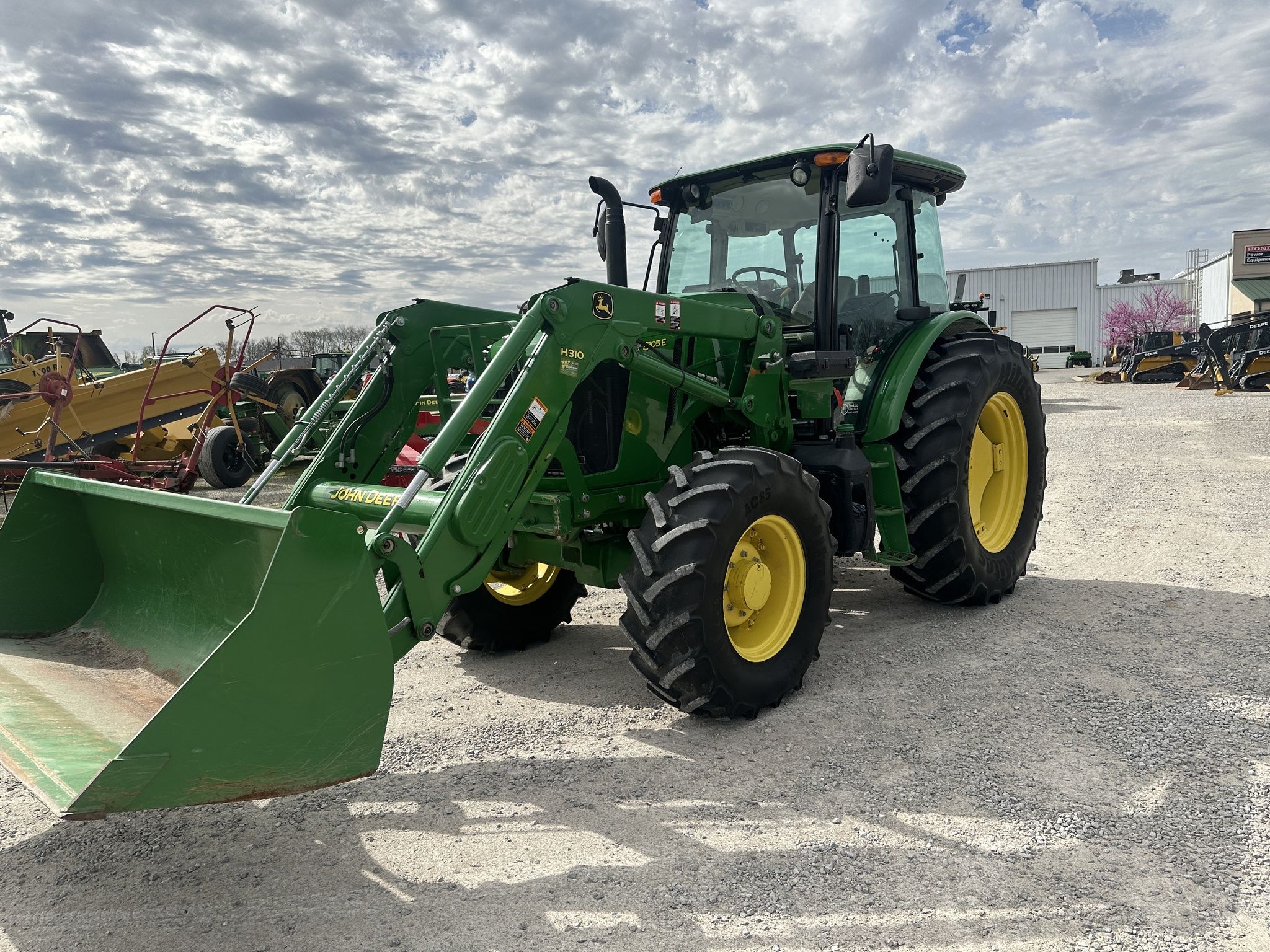 2017 John Deere 6105E Image