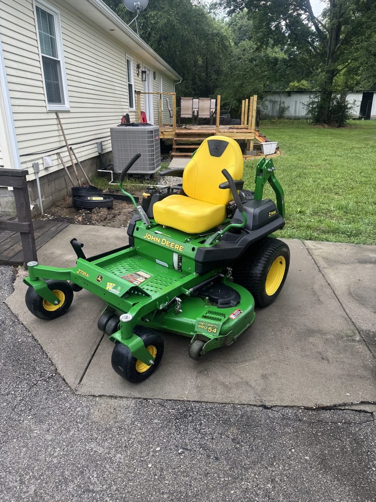 2019 John Deere Z735M Image