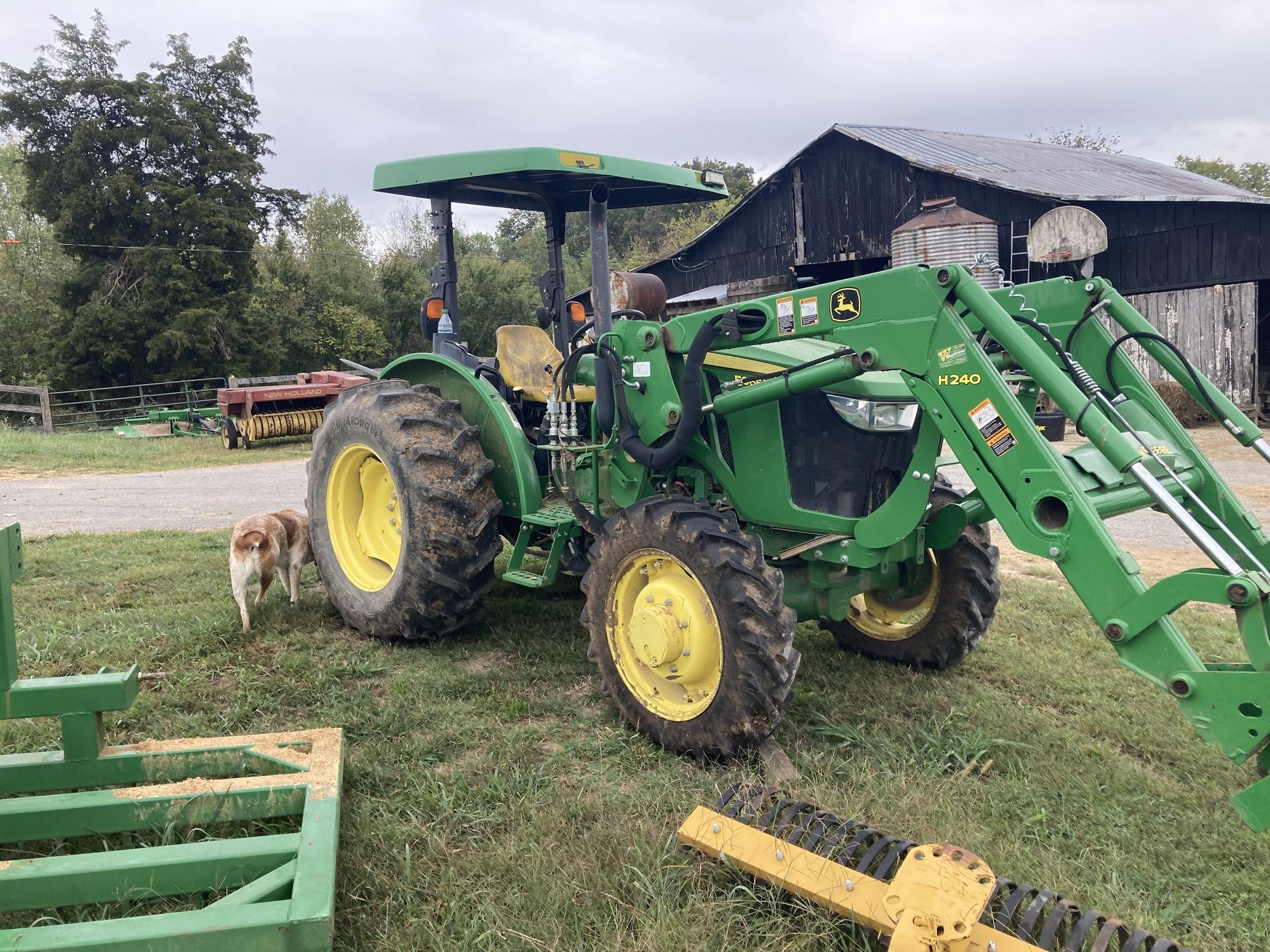 2016 John Deere 5065E