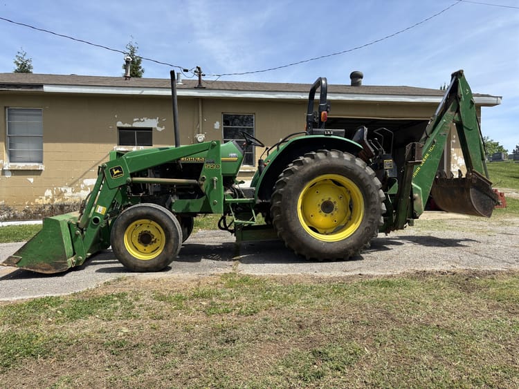 1993 John Deere 5200 Image