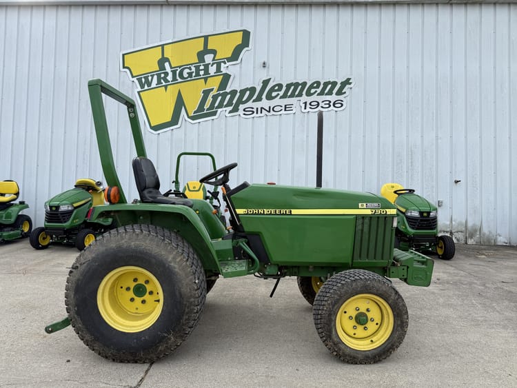 2003 John Deere 790 Image