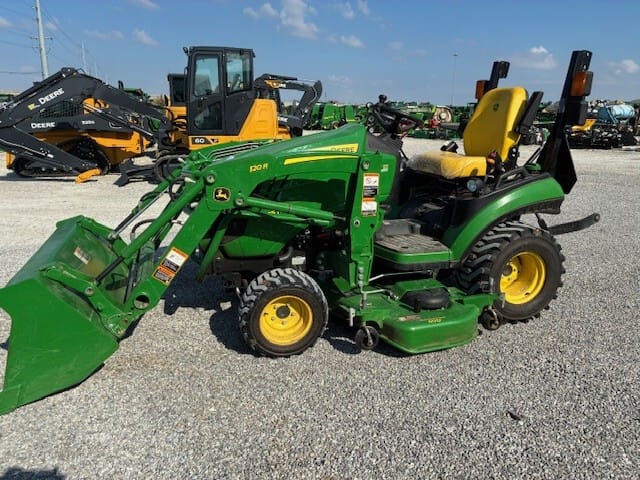 2021 John Deere 1025R Image
