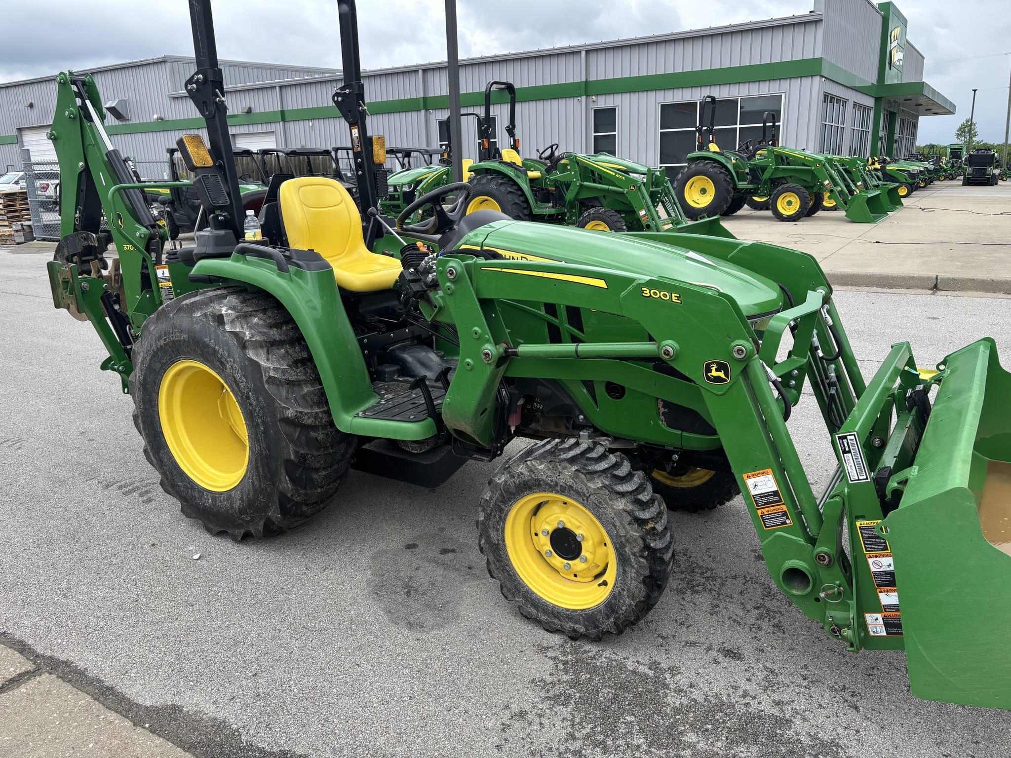 2023 John Deere 3032E Image