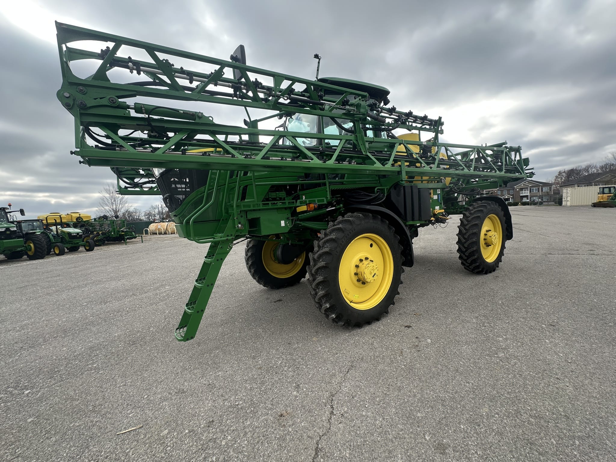 2023 John Deere R4023 Image