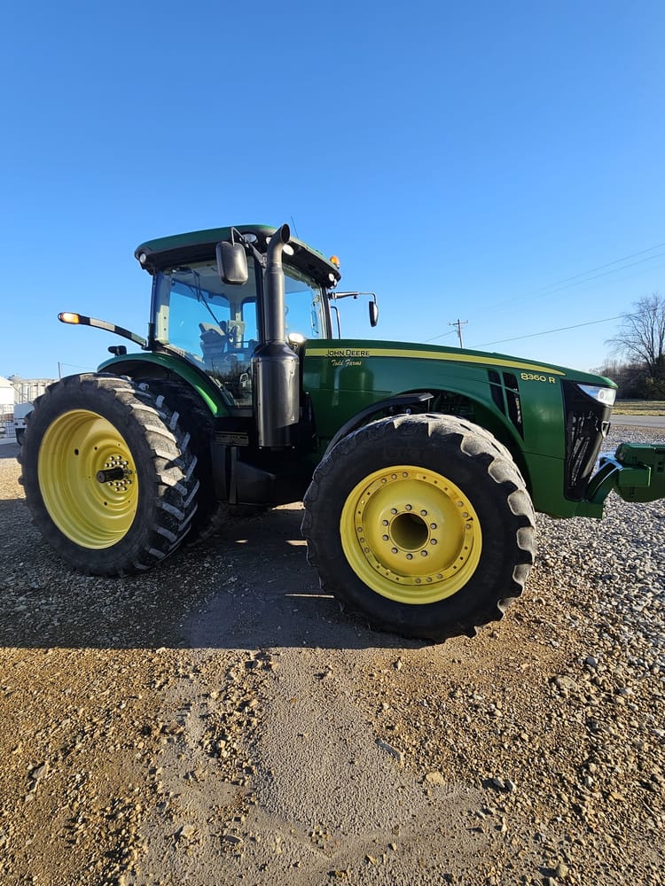 2013 John Deere 8360R Image