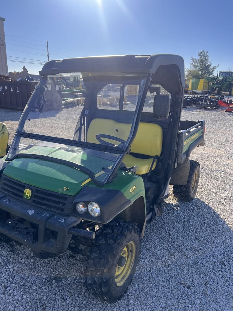 2017 John Deere XUV 825I GREEN Image