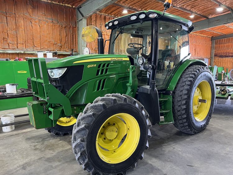 2014 John Deere 6125R