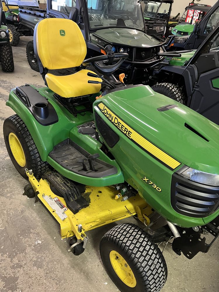 2022 John Deere X730 Image