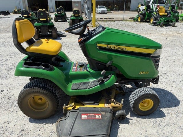 2014 John Deere X300 Image