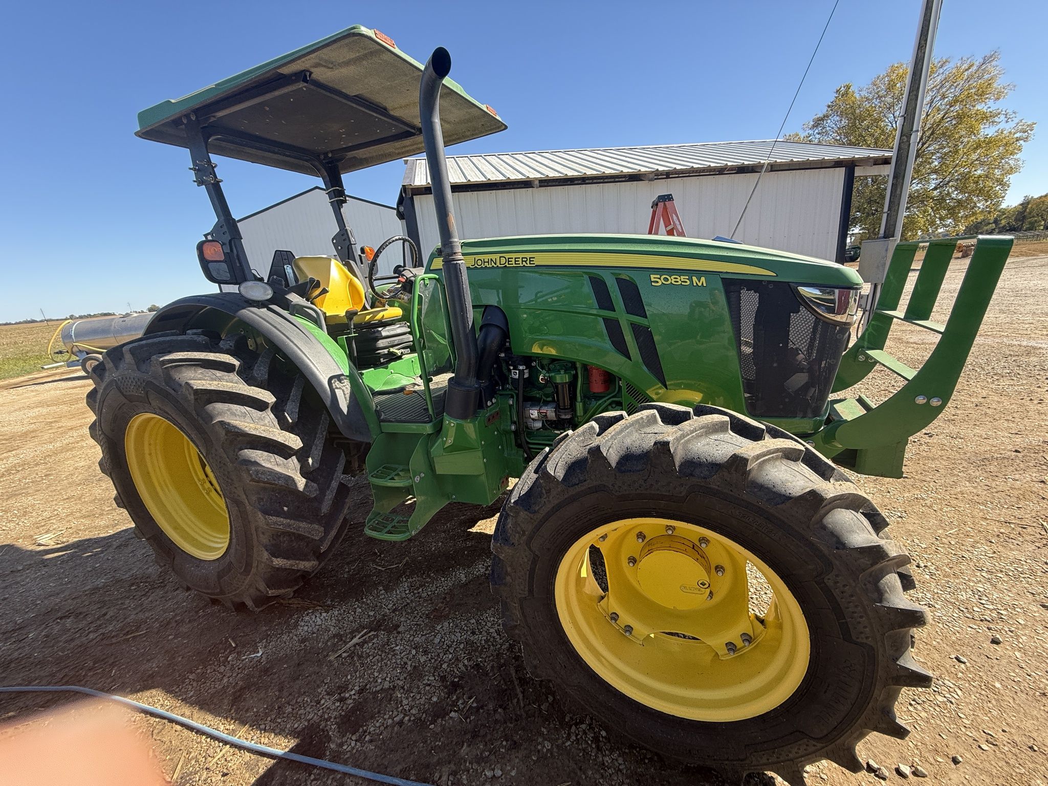 2015 John Deere 5085M