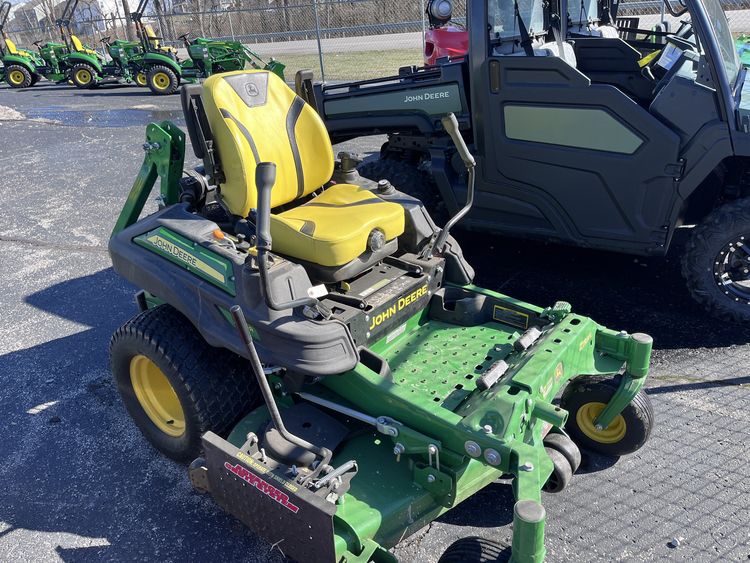 2022 John Deere Z930R Image