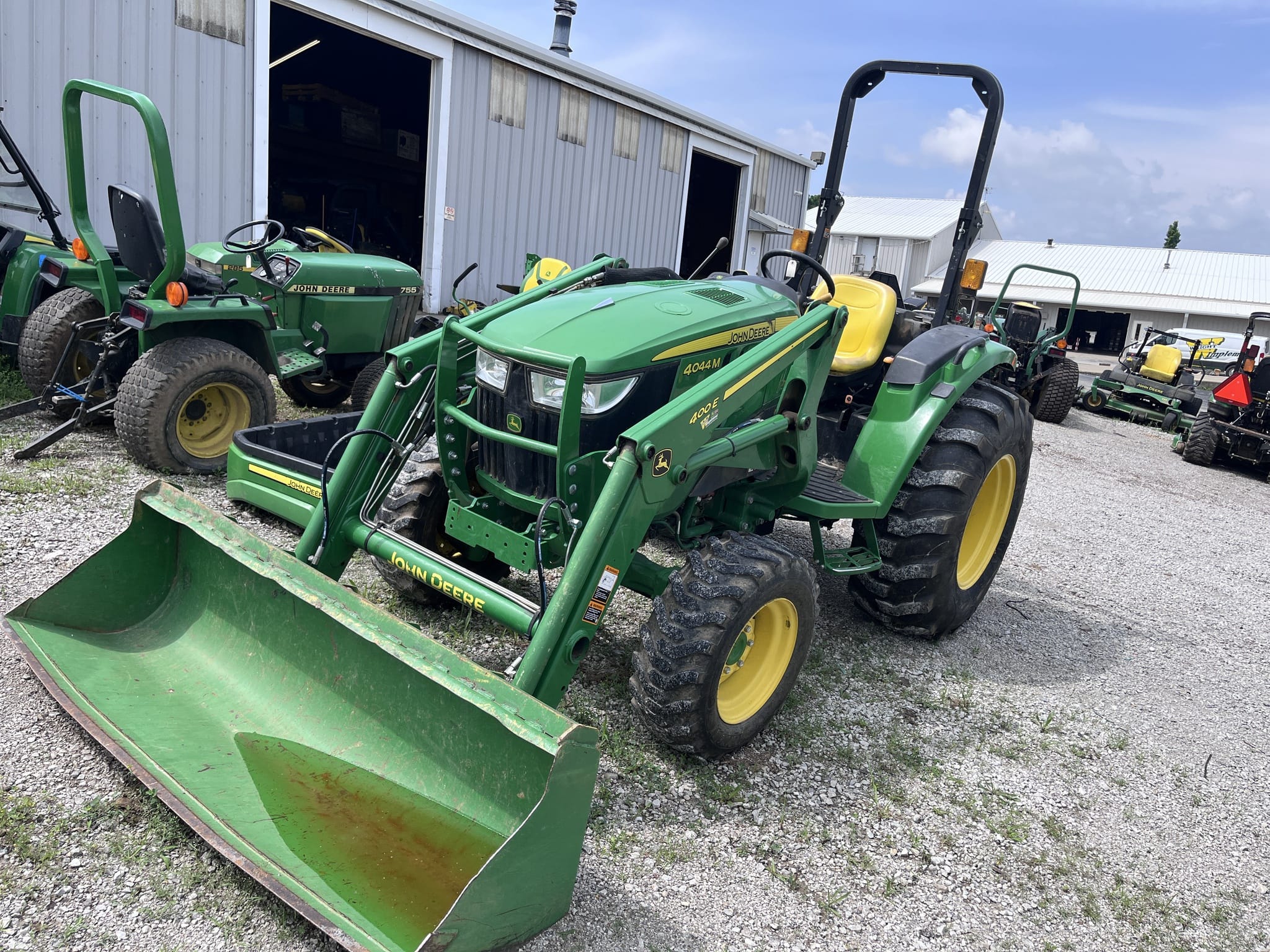2020 John Deere 4044M Image