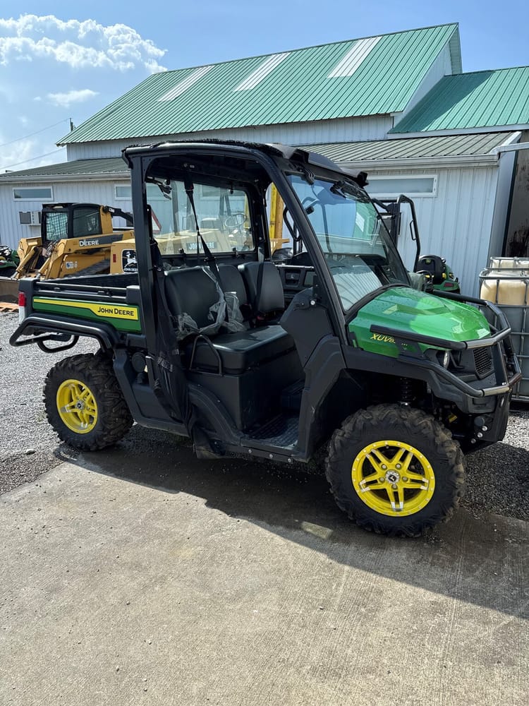 2023 John Deere XUV 835M Image