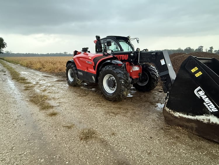 2022 Manitou MLT961 Image