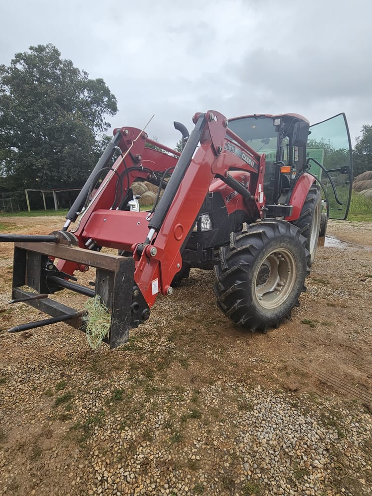 2017 Case IH Farmall 100C Image
