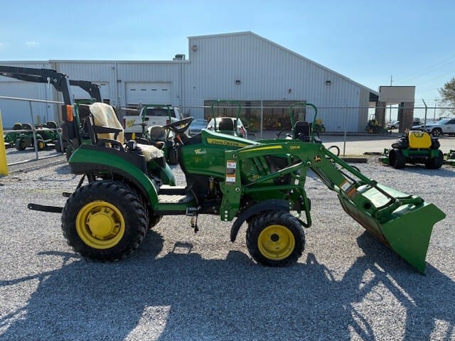 2021 John Deere 2025R Image